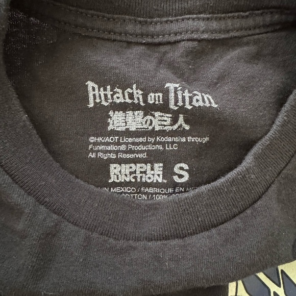 Attack on Titan AoT Mens S Shirt - Picture 3 of 3